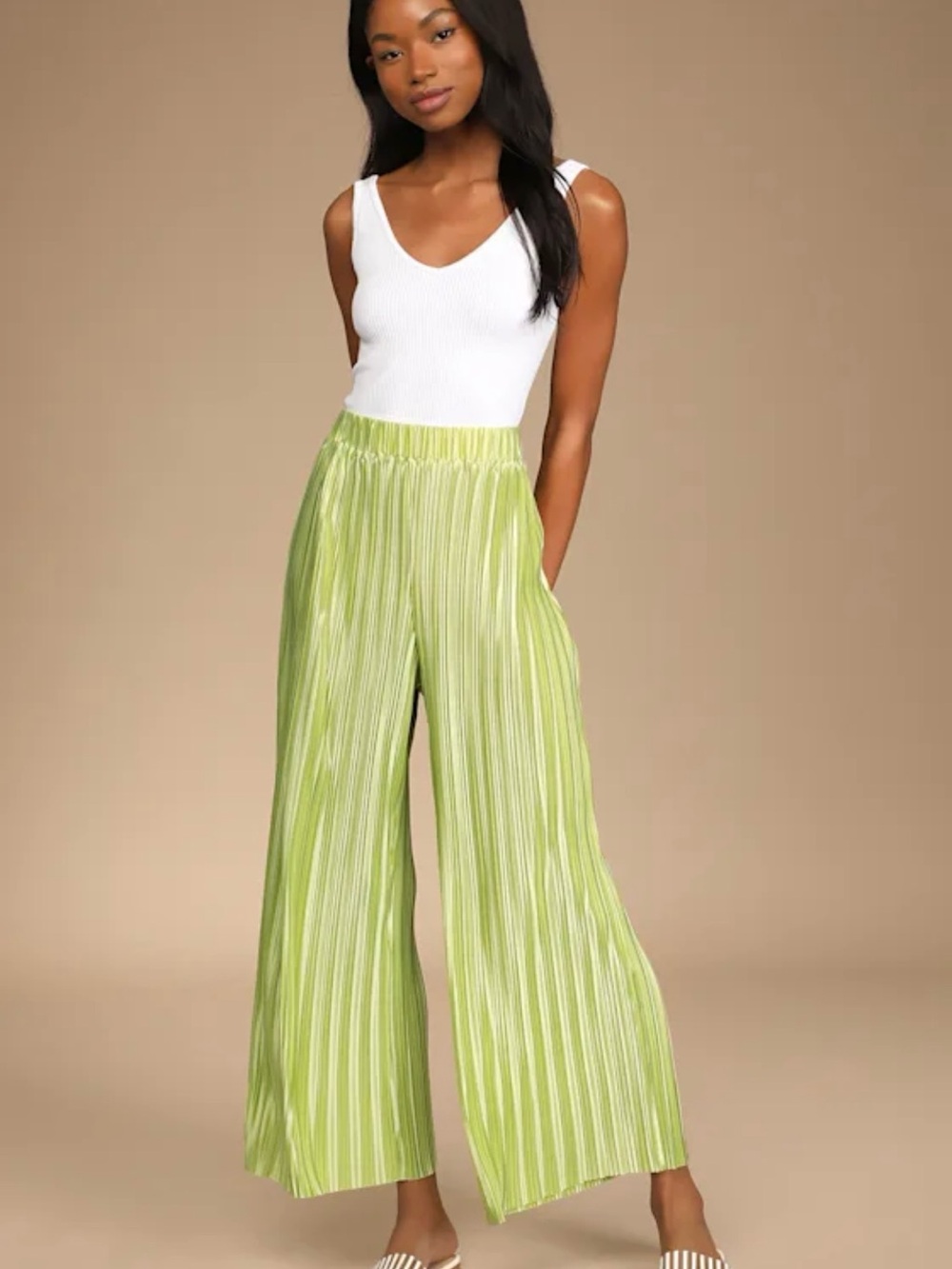 Lulu's Light Lime Wide-Leg Pleated Pants